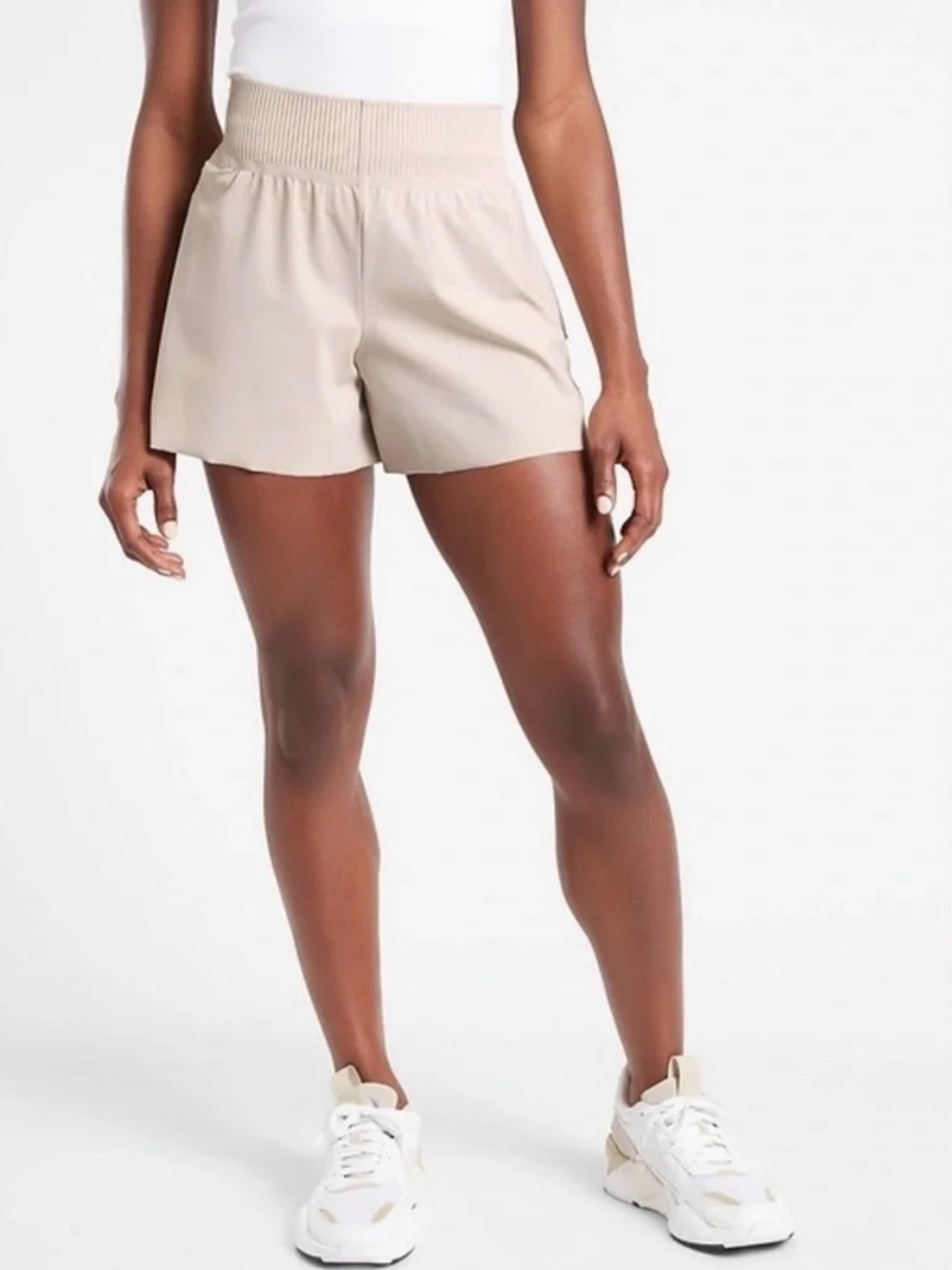 Athleta Cosmic  High-Waist Flutter Short Beige Size Medium